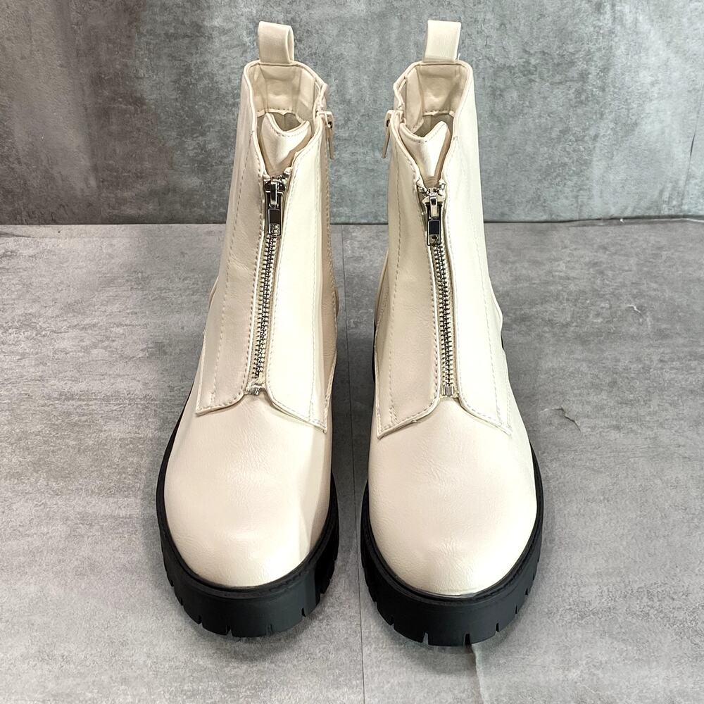 NEW YORK & COMPANY Women's White Allie Lug Sole Zip-Up Block Heel Boots SZ 10